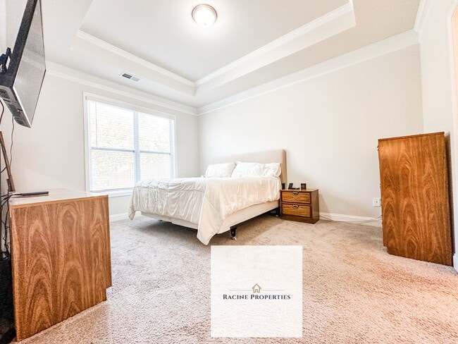 Photo - Beautiful and Spacious Home in Greer, SC