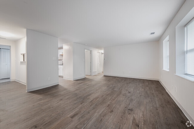 3HAB, 1BA - 1100SF - Wilbeth Arlington Homes