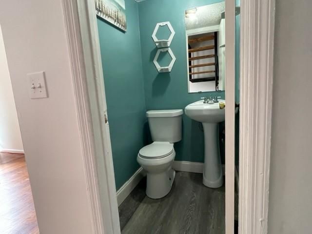 Photo - 3882 Parklane Dr