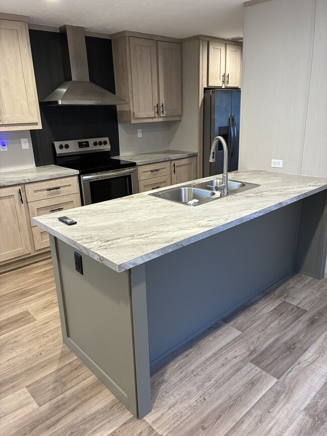 Photo - 120 Charles Pl