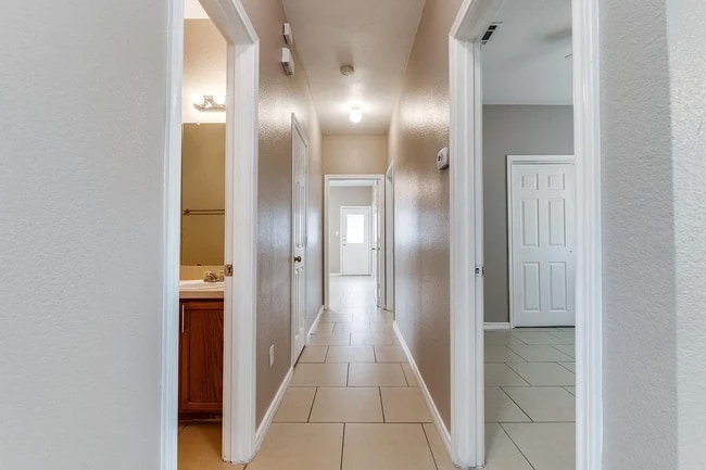 Photo - 5915 Lovingham Ct