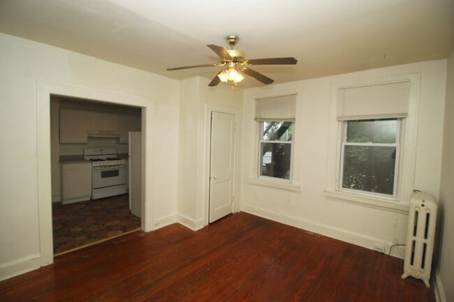 Photo - 3209 Guilford Ave Unidad #2