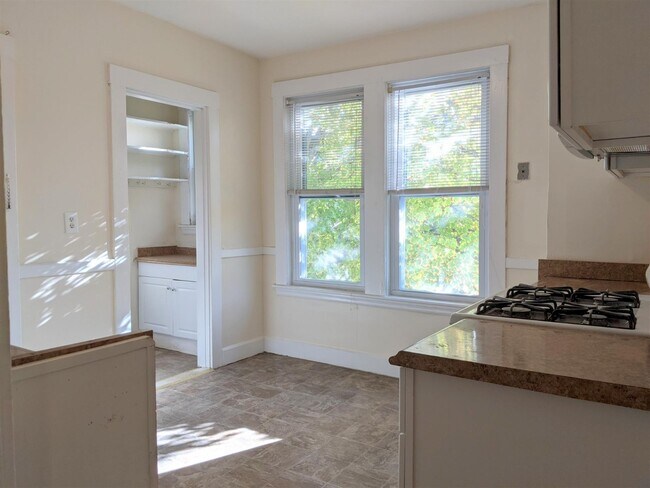 Photo - 8 Sanborn Ave Unit 5