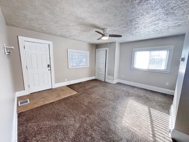 Photo - 504 Keystone St