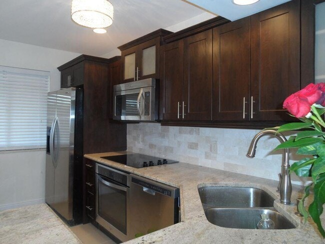 Building Photo - 4832 Esedra Ct Unit 305