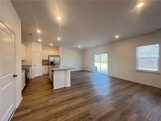 Photo - 273 Blue Dragon Dr