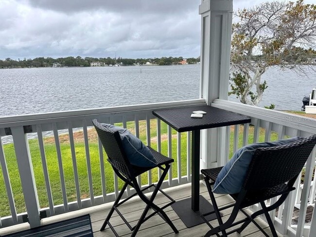 Building Photo - 5107 Salmon Dr SE Unit C