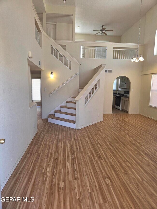 Photo - 3717 Hubble Dr