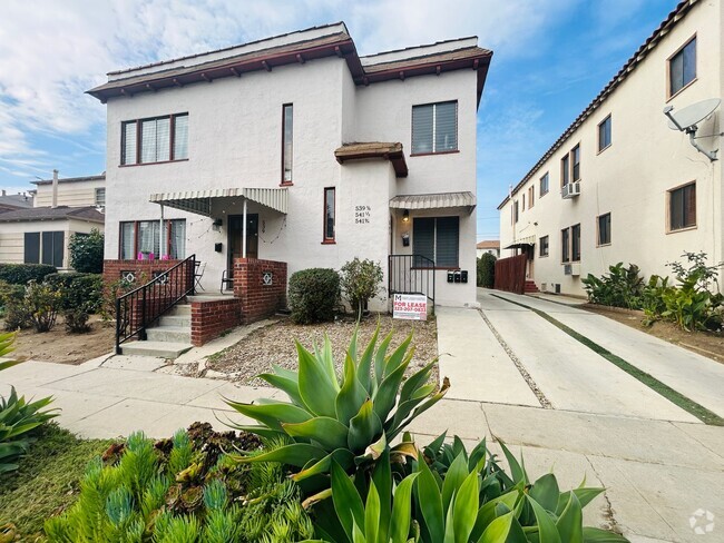 Building Photo - Spaulding Apartments Unit 1/2