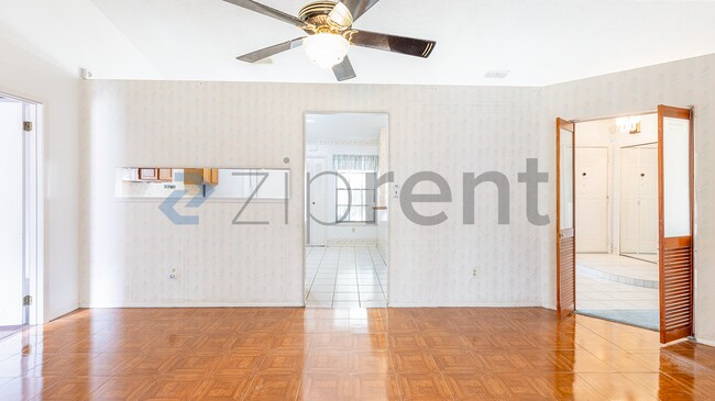 Photo - Unit