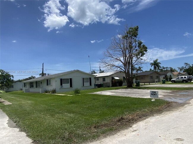 Photo - 25421 SW 107th Ct Unit 25421