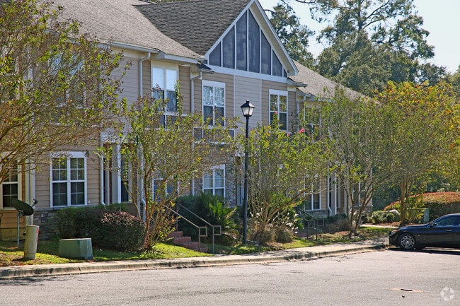 Mission Overlook - Mission Overlook Apartments