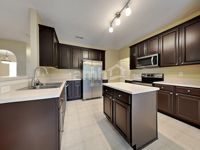 Photo - 3049 Buttonwood Ln