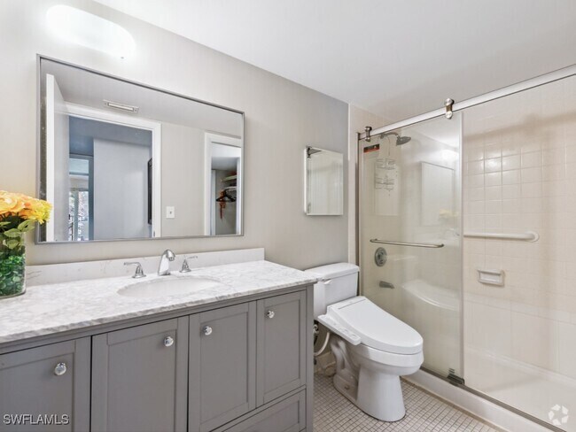 Building Photo - 3 Bluebill Ave Unit 206 Rental