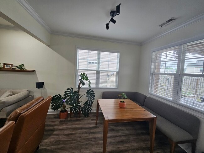 Photo - 2123 Blue Bonnet Cir