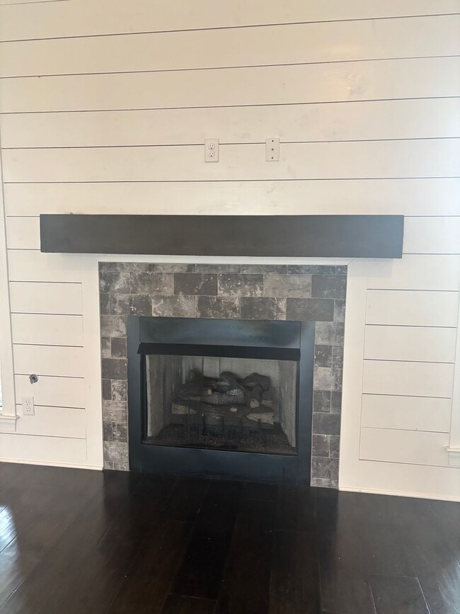 32 Nathan Dr