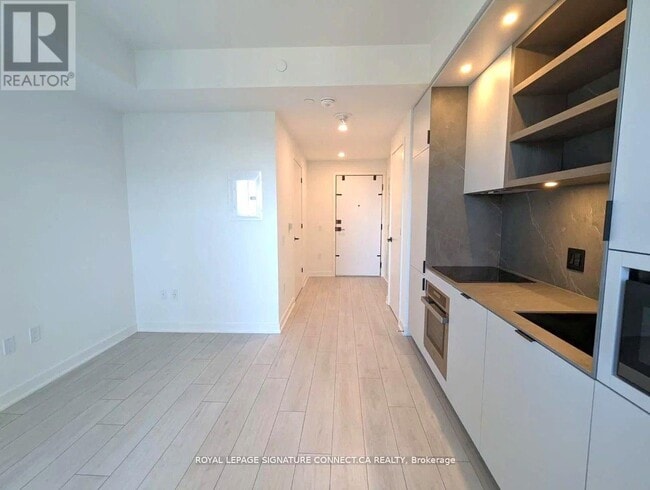 Photo - 55 Charles St E Unit 1411