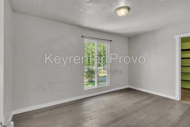Photo - 1304 E 520 S St