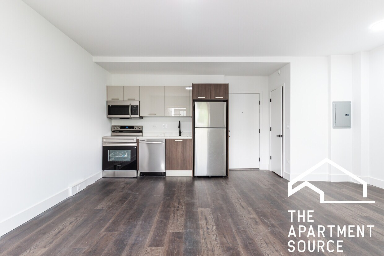 Photo - 1555 W Hollywood Ave