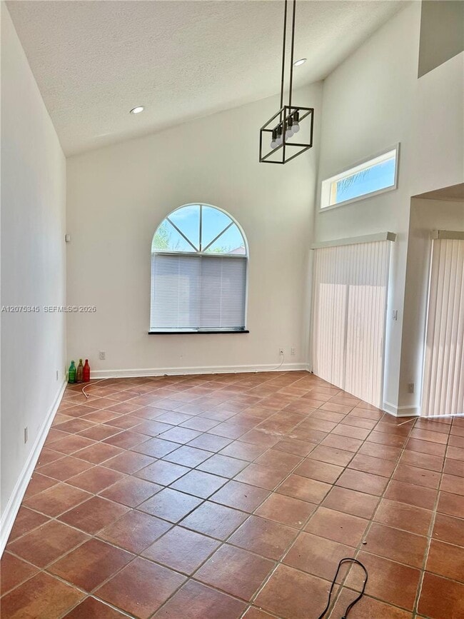 Photo - 1094 SE 6th Ave