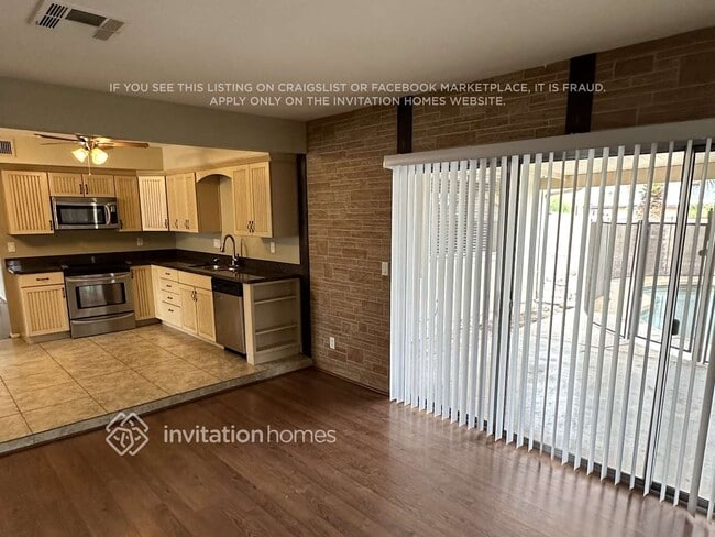 Photo - 2301 W Waltann Ln