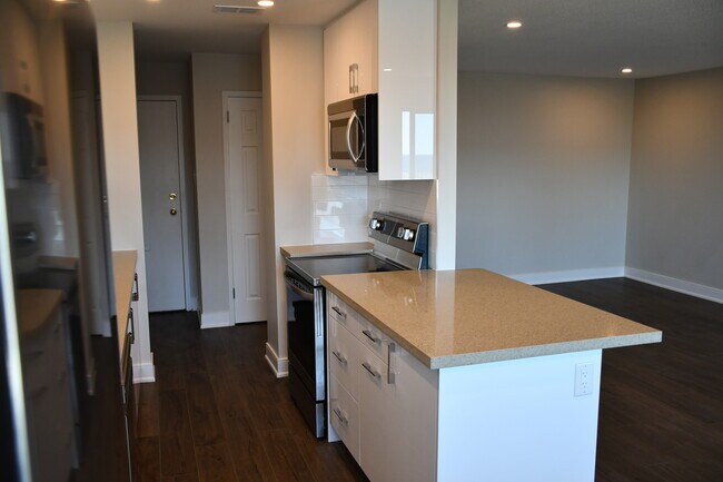 Photo - Marine Square East