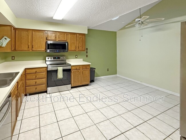 Photo - 10879 Cabbage Pond Ct