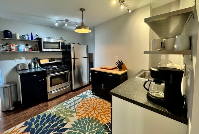 Photo - 104 Ferry St Unit 3