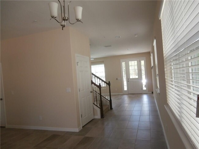 Photo - 8750 Dufferin Ln