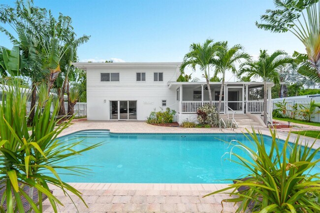 Photo - 1771 NE 35th St