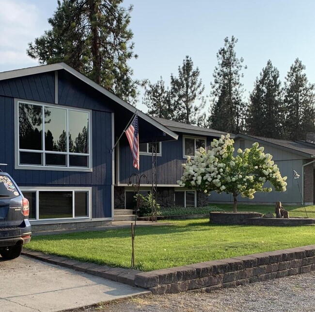 Building Photo - 5607 W Houston Ave Rental