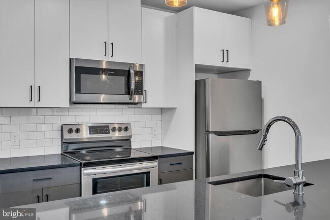 Photo - 330 Cecil B. Moore Ave Unit 309