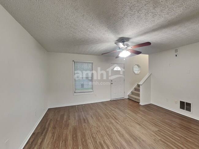 Photo - 9375 Magnolia Way