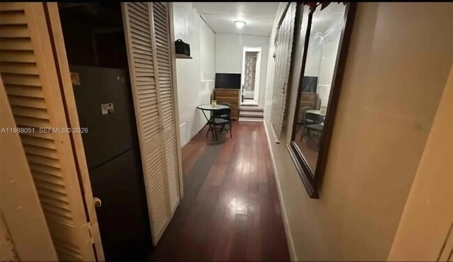 Photo - 2952 SW 14th St