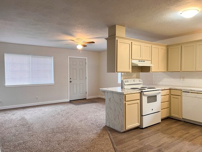 Photo - OWN920 Unit 110 9TH AVE