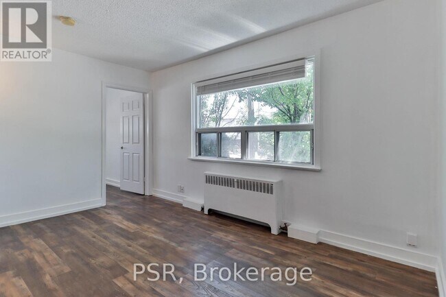 Photo - 170 Holborne Ave