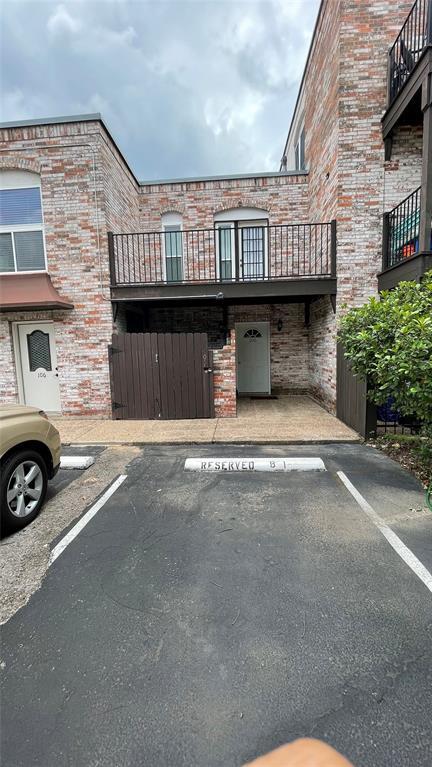 Building Photo - 6501 E Hill Dr Unit 105 Rental