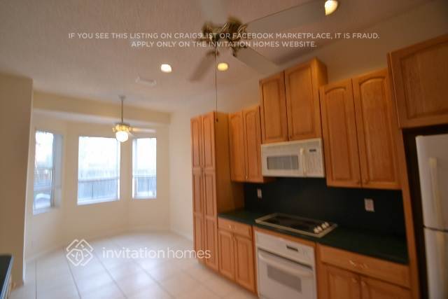 Photo - 2015 Portland Ave