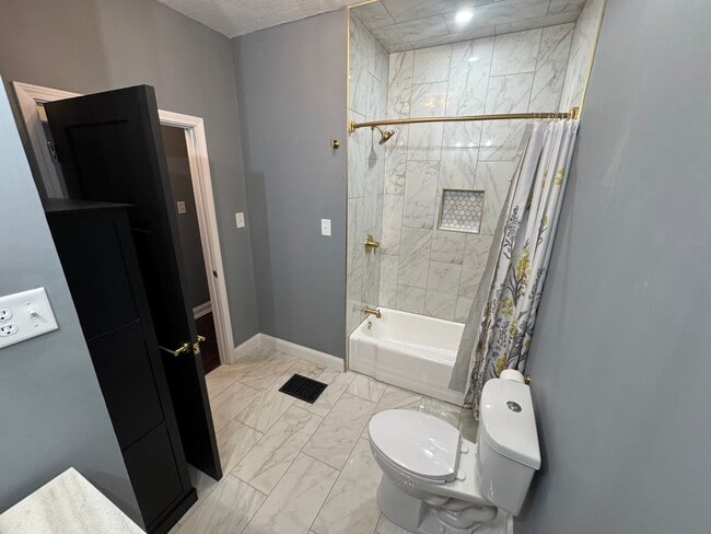 Photo - 3525 Mitchell Ave