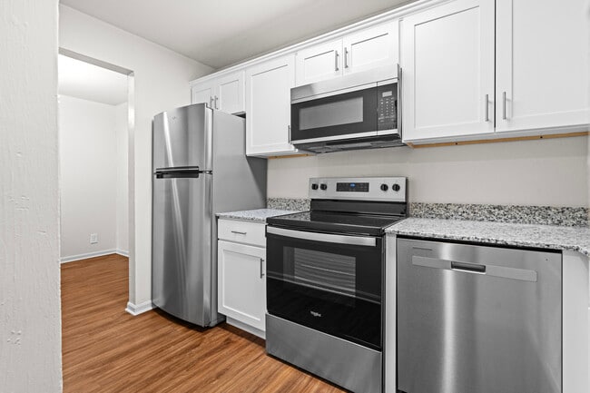 Park Lake Apartments