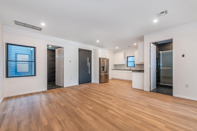 Photo - 206 Harrison Ave Apartment Unit 3