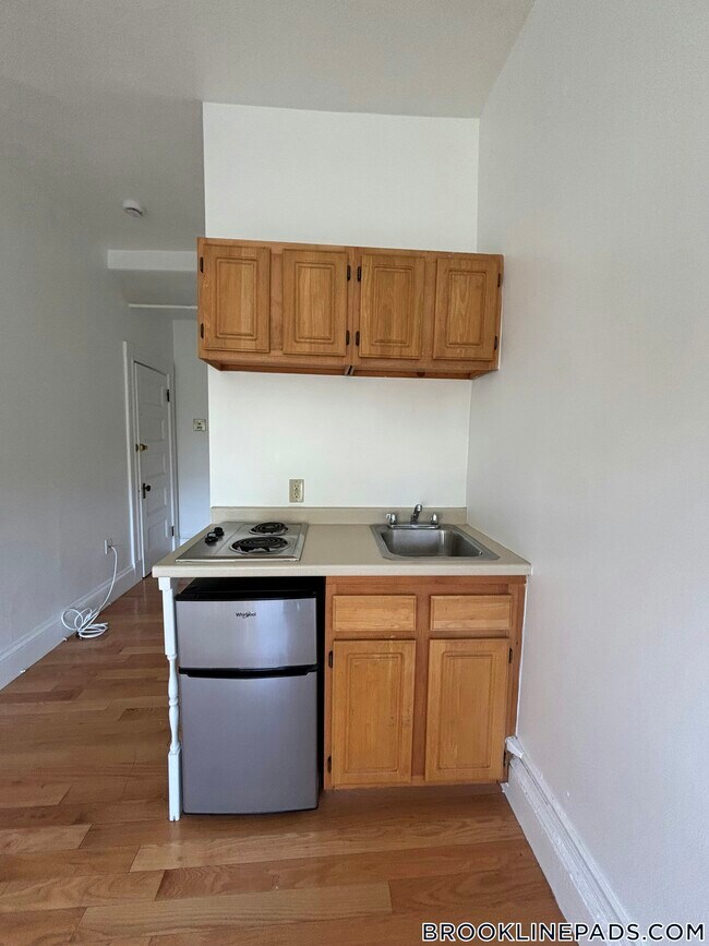 Photo - 1077 Beacon St Unit 9