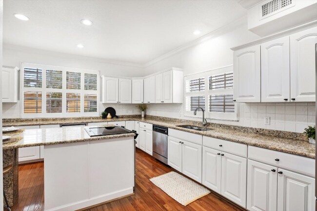 Photo - 3006 W Julia St