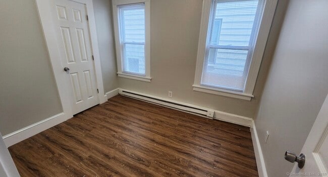 Photo - 1514 Pembroke St Unit 2R
