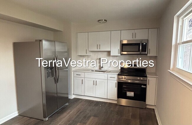 Photo - 212 Woodlawn Ave Unidad B (Upstairs)