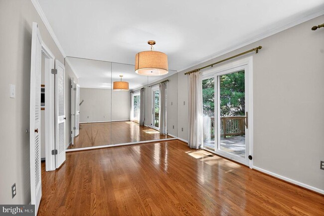 Photo - 8233 Stonewall Dr