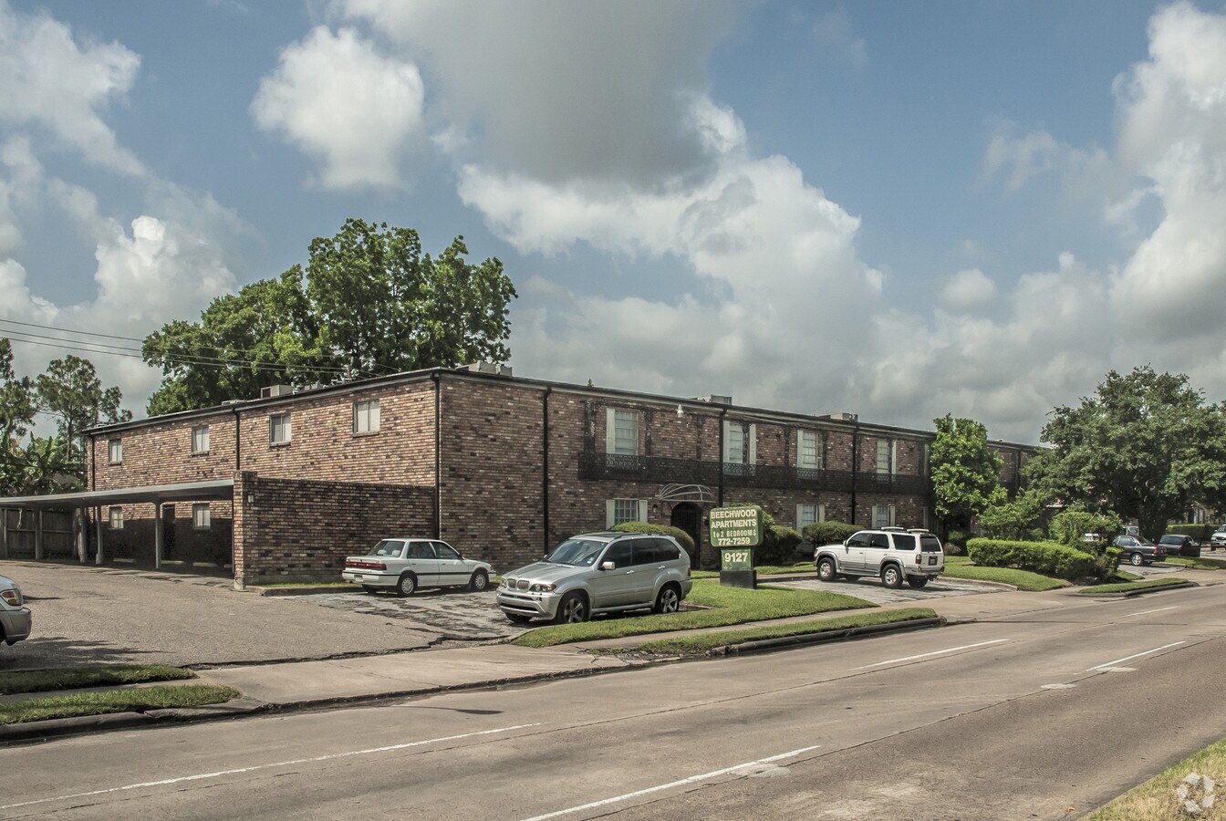 Beechwood Apartments - Beechwood Apartments
