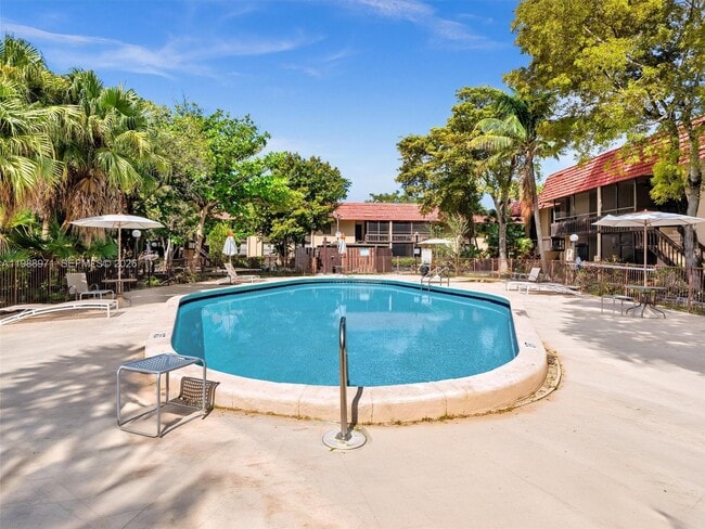 Photo - 770 NE 199th St Unit 204F