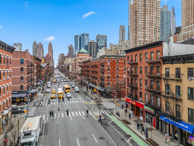 696 9th Ave Unit SI ID1514674P