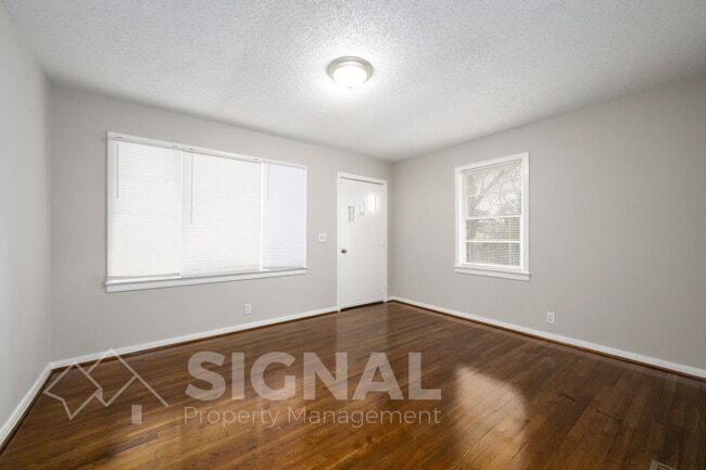 Photo - 330 Harlem Ave